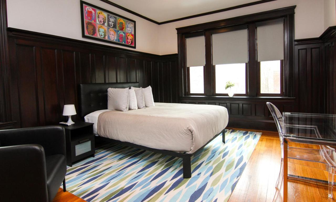 A Stylish Stay W/ A Queen Bed, Heated Floors.. #37 Brookline Exteriér fotografie