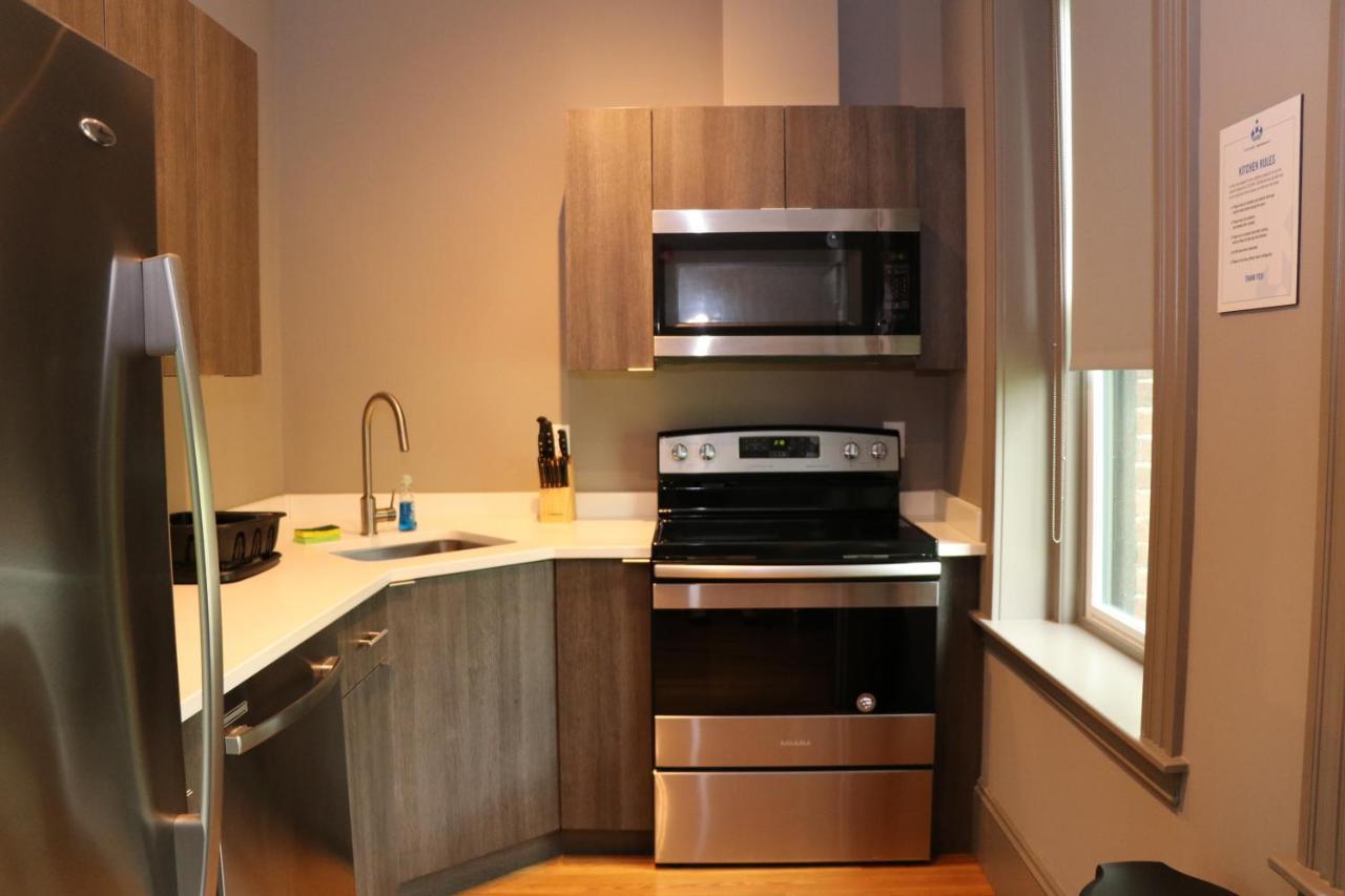 A Stylish Stay W/ A Queen Bed, Heated Floors.. #37 Brookline Exteriér fotografie